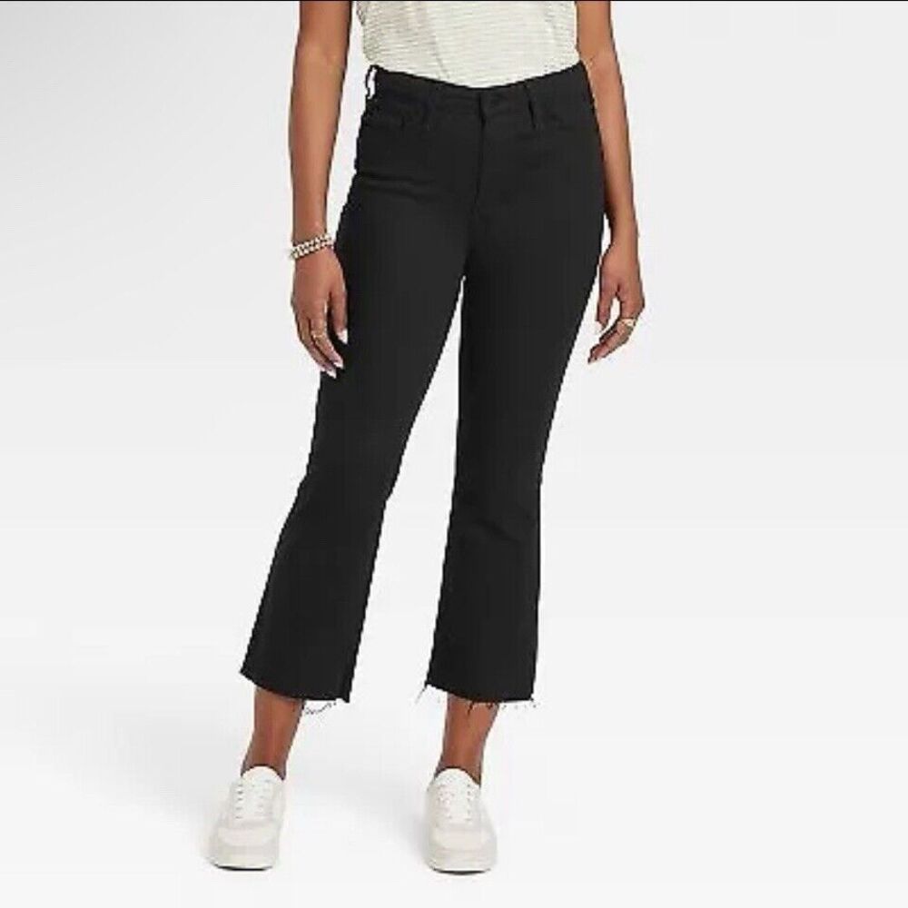 Universal thread Women's Size 4 W27 Jeans High-Rise Boyfriend‎ Button and Zipper
